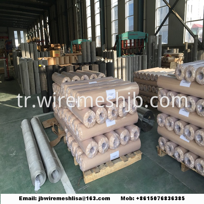 Technical Note: Standard width of stainless steel wire mesh: 1m or 48"; stainless steel wire mesh with extra roll width of 4m also available. Standard roll length of stainless steel wire mesh: 30m or 100'. Plain Weave Description: Plain Weave is a kind of commonly used weaving method.The warp wire that establish the length of the wire mesh and the weft wire, parallel to the width, cross one another, alternating one on the top and one under, forming a 90° angle between each other. Solid woven wire mesh may have a square or rectangular opening. Plain Woven Wire Mesh Clothes are basic components in the production of filters, colanders for aliments, chemicals products, shielding, mosquito nets, etc.